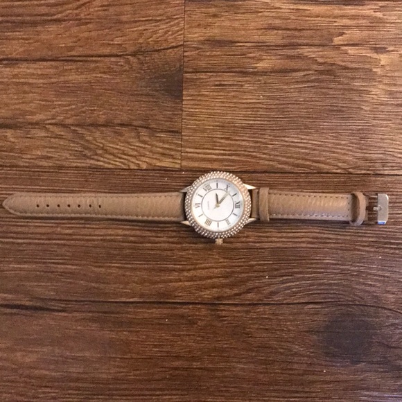 Tan leather adjustable bling watch - Picture 3 of 3